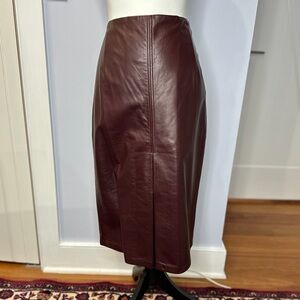 Elie Tahari Rich Claret (wine) Leather Pencil Skirt. Fully lined. Size 14. NEW!